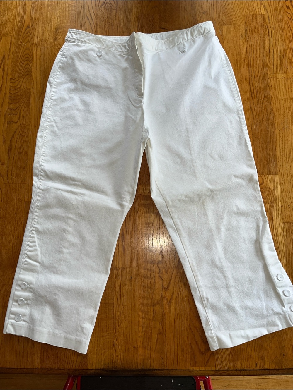 JH Collectibles Petite White Stretch  Pants- Petite 14